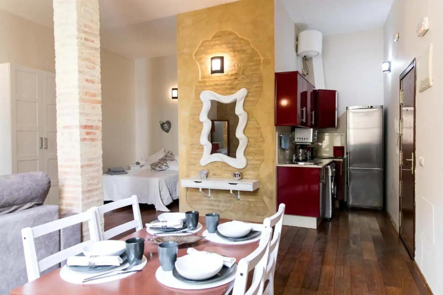 Serranos Flat By Concept Flats Valencia Exterior photo